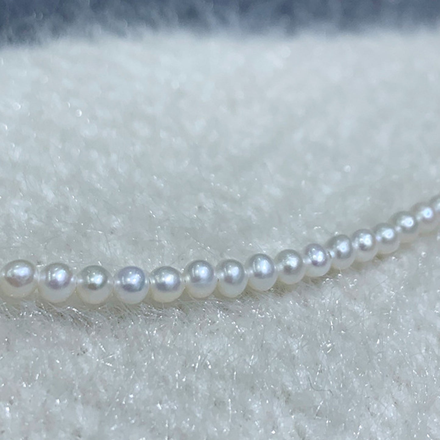 XL004 - Kisspearl Jewelry 3-4mm Genuine Freshwater Pearl Necklace in Sterling Silver