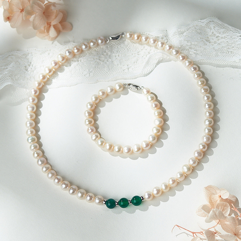 Classic Pearls Set