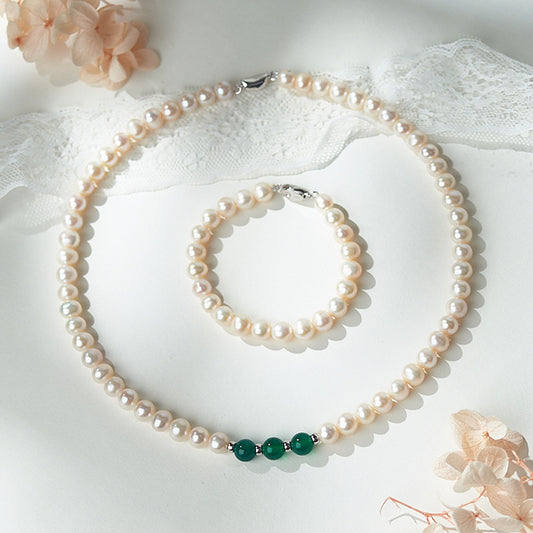 Classic Pearls Set