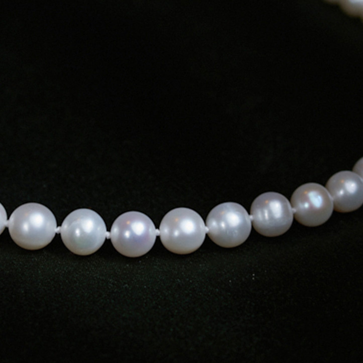 XL002 - Kisspearl Jewelry 9-10mm Near Round Pearl Necklace