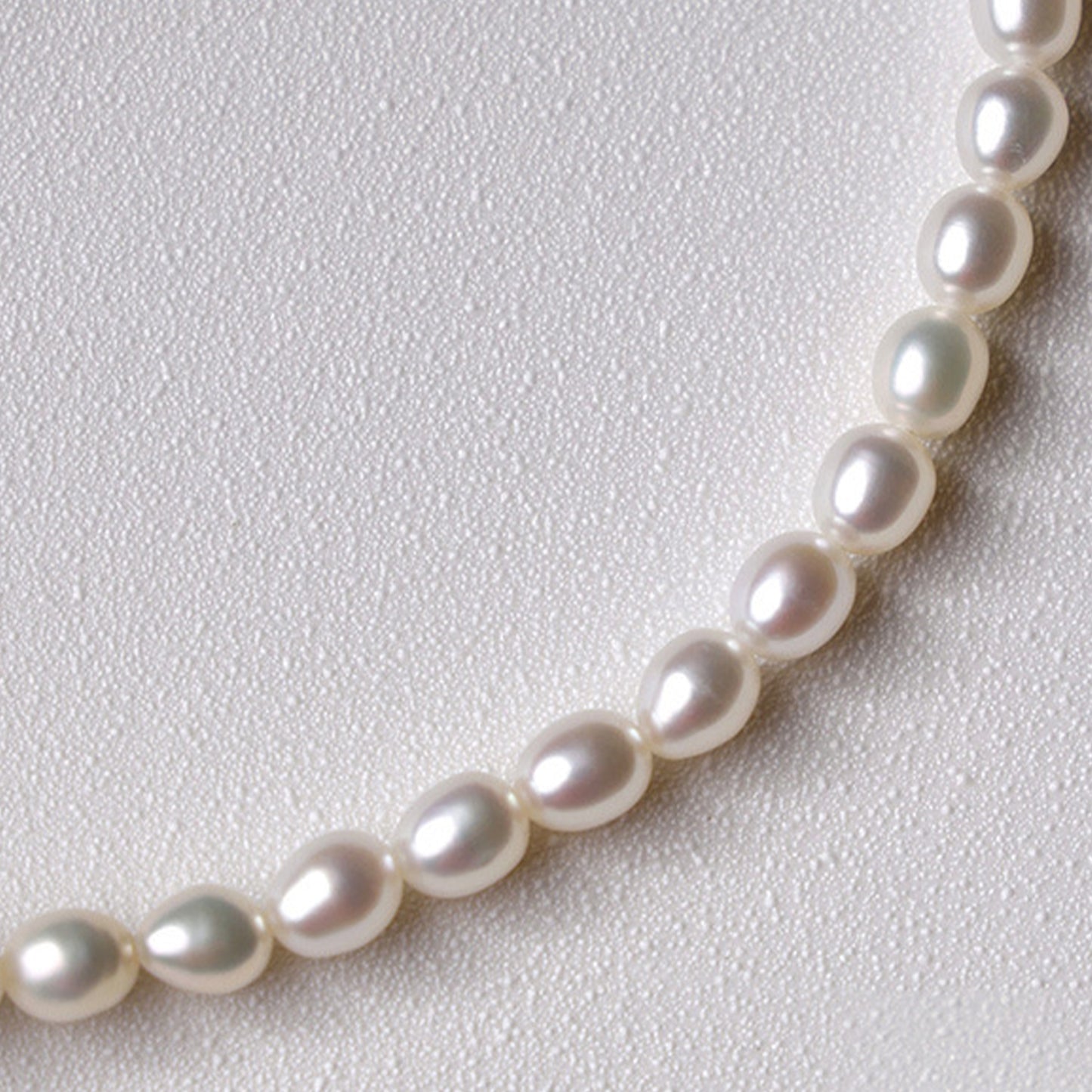 XL003 - Kisspearl Jewelry 4-5mm Rice Pearl Necklace