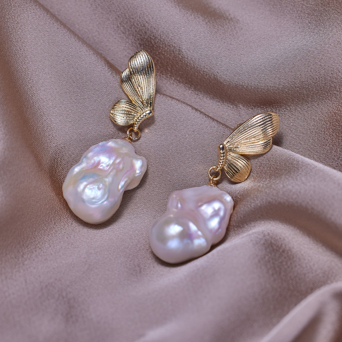 EH011 - Kisspearl Jewelry 12x20mm Butterfly Fireball Pearl Earrings