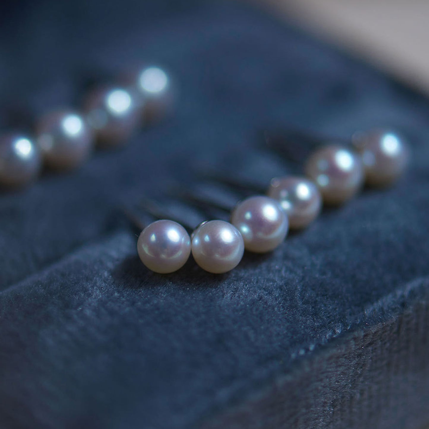 EH001 - Kisspearl Jewelry 4-5mm Near Round Pearl Earrings
