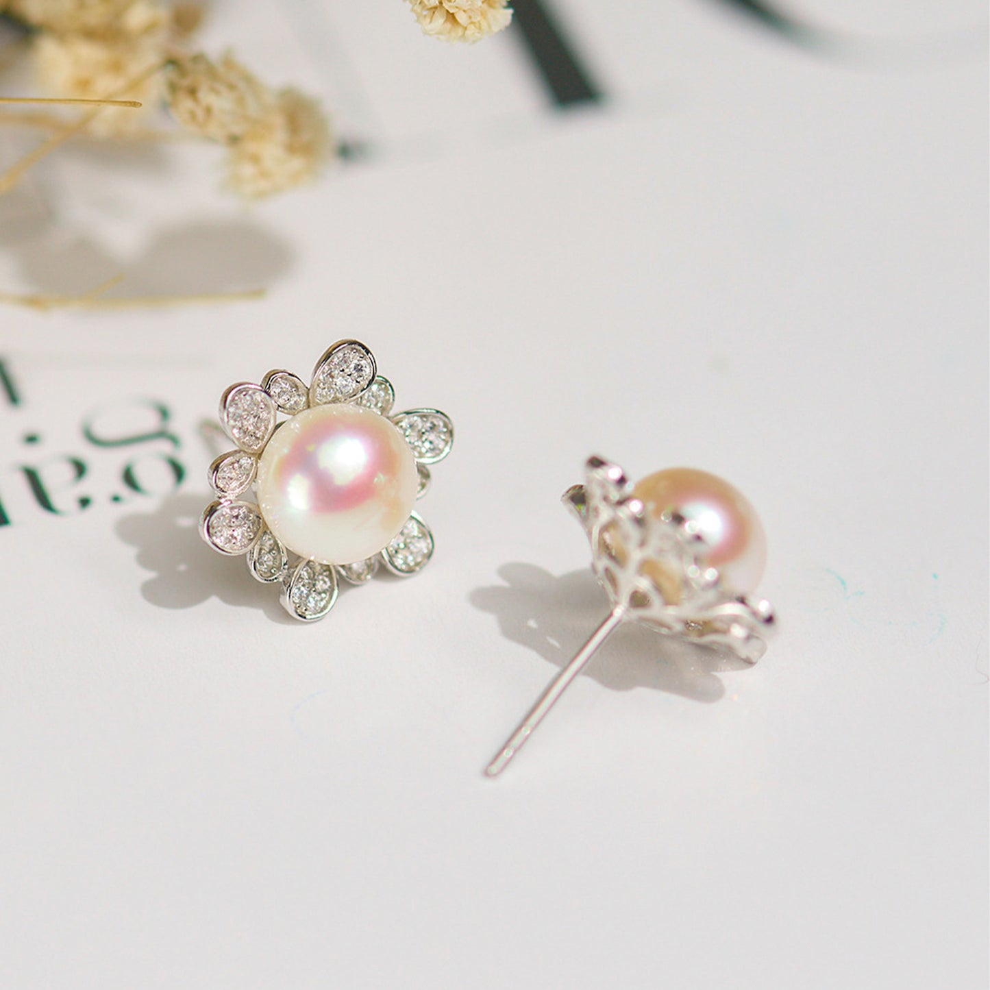 EH009 - Kisspearl Jewelry 8-9mm Button Pearl Earrings