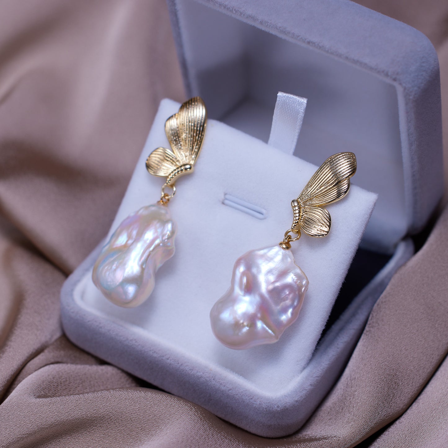 EH011 - Kisspearl Jewelry 12x20mm Butterfly Fireball Pearl Earrings