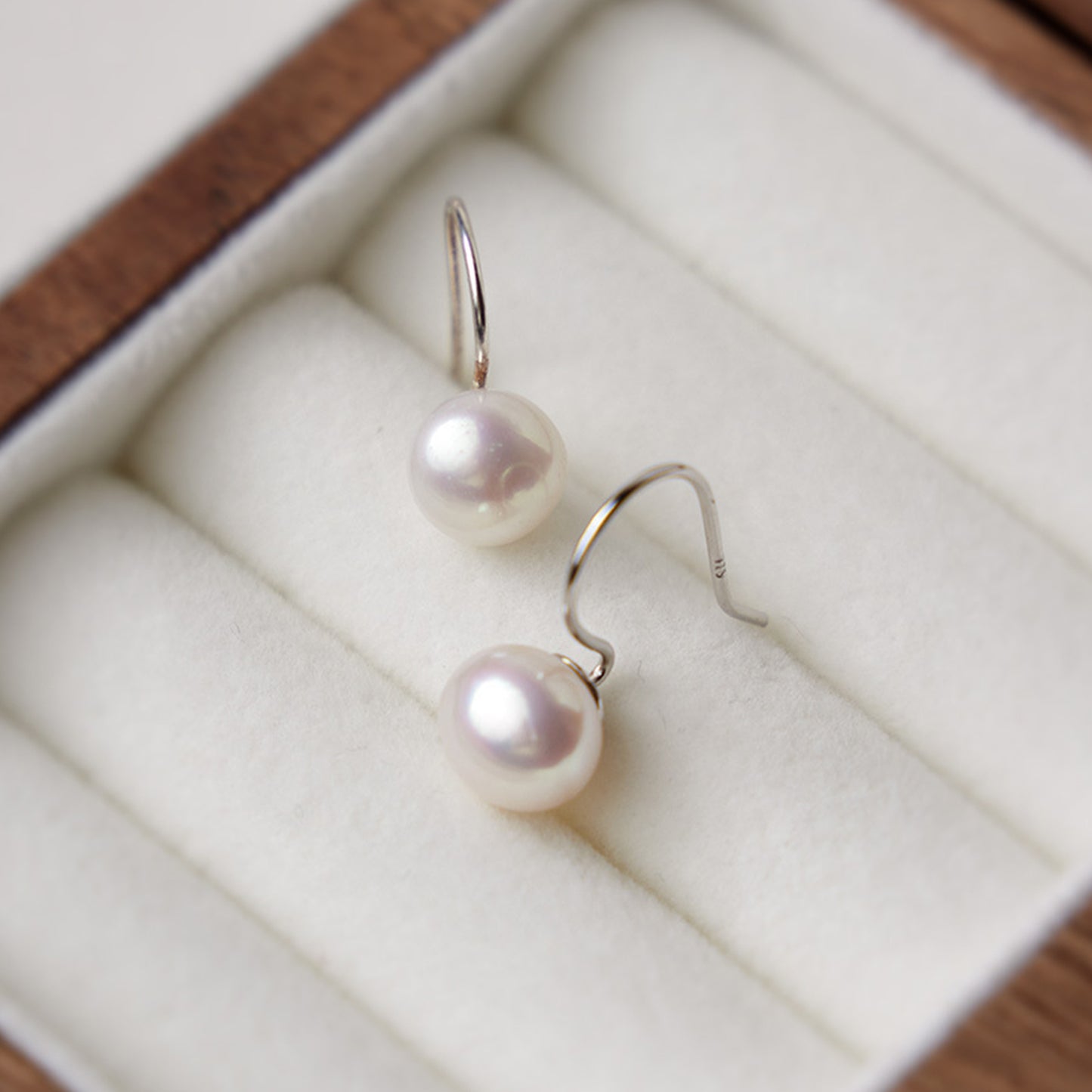 EH006 - Kisspearl Jewelry 7-8mm Button Pearl Earrings