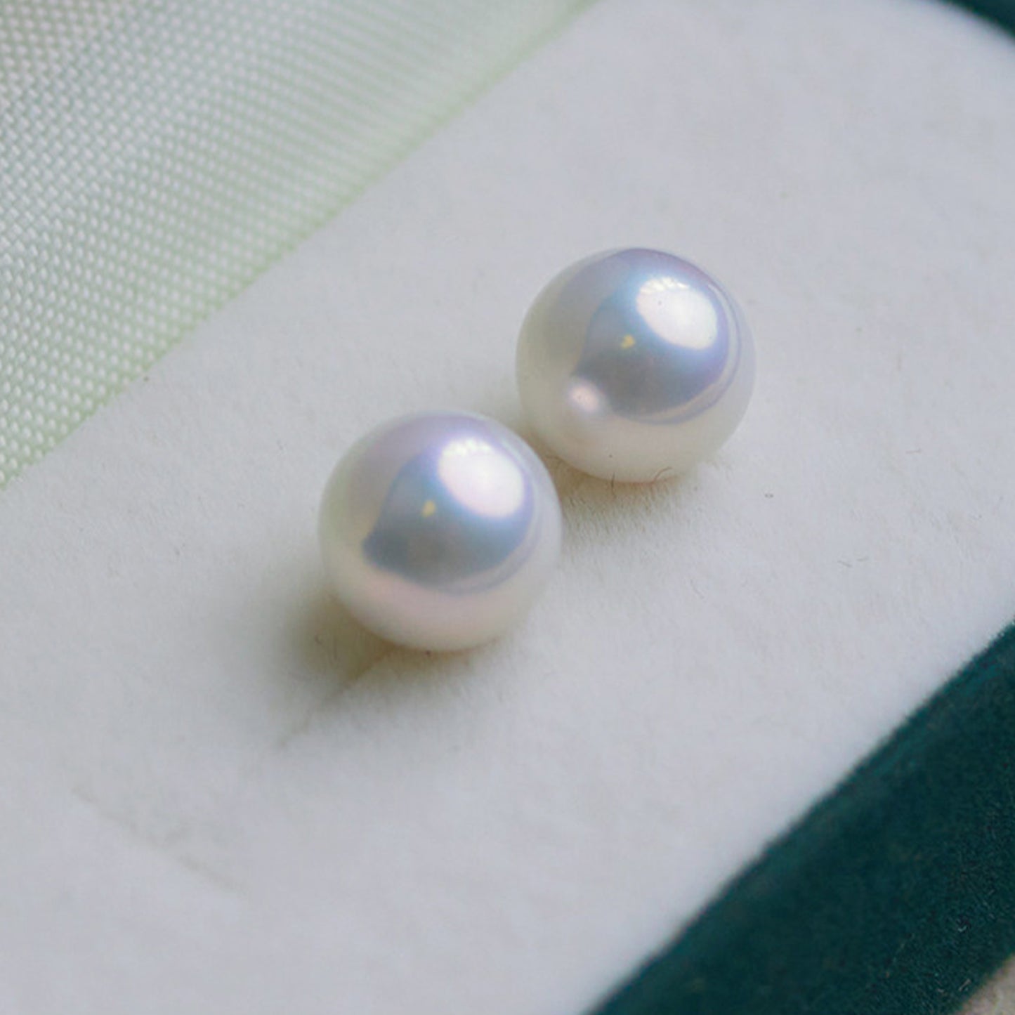Round Pearl Earrings