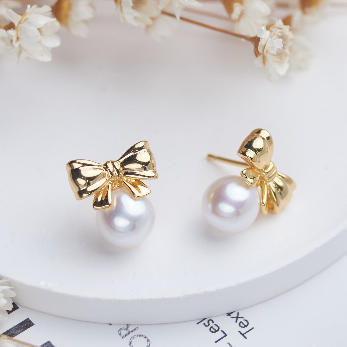 E410003 - Kisspearl Jewelry 8mm Baroque Bow Pearl Earrings