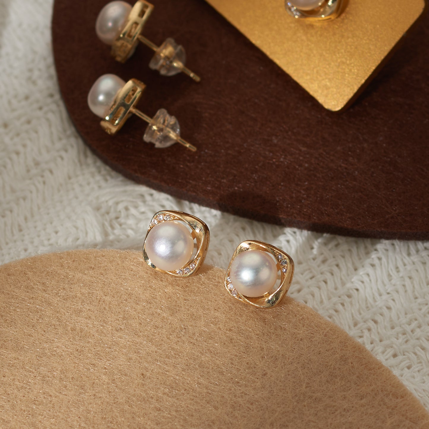 EH003 - Kisspearl Jewelry 6-7mm Button Pearl Copper Earrings