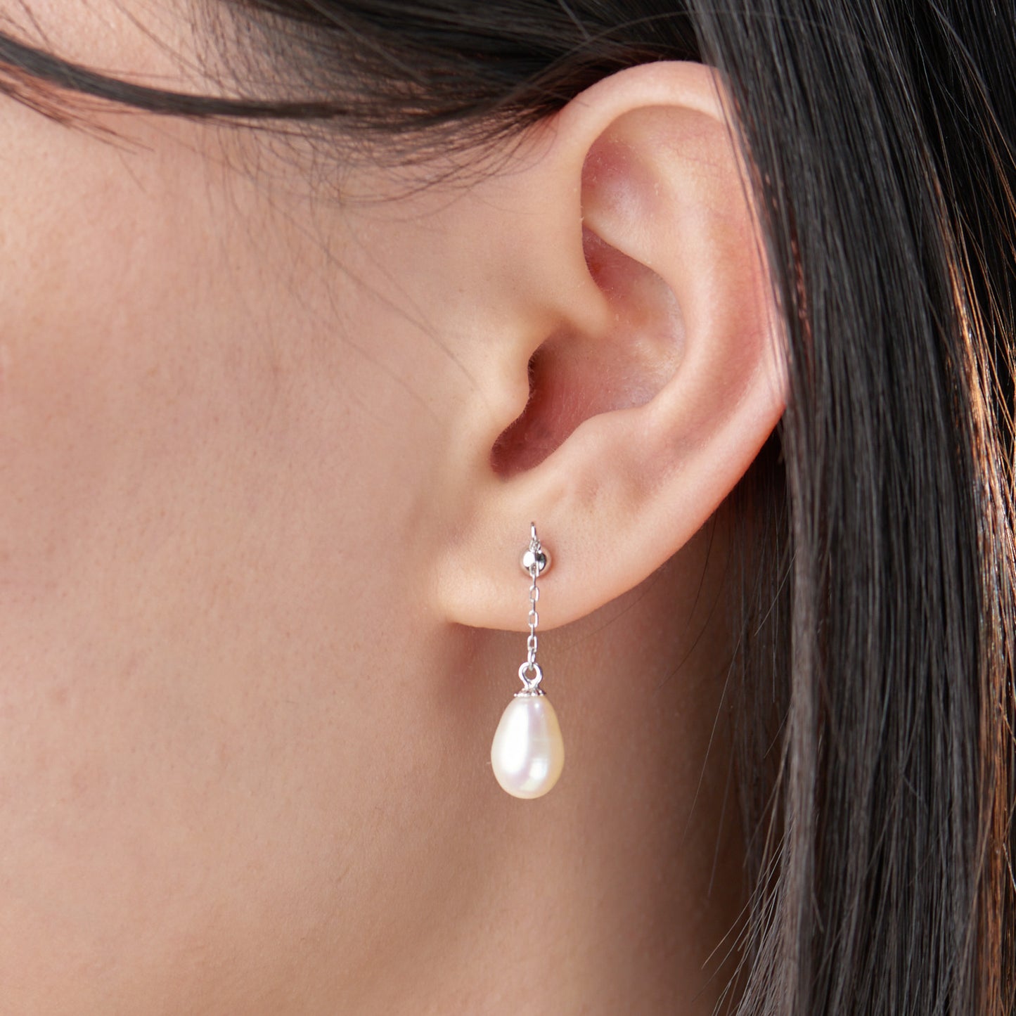 E412002 - Kisspearl Jewelry 7x10mm Rice Pearl Earrings