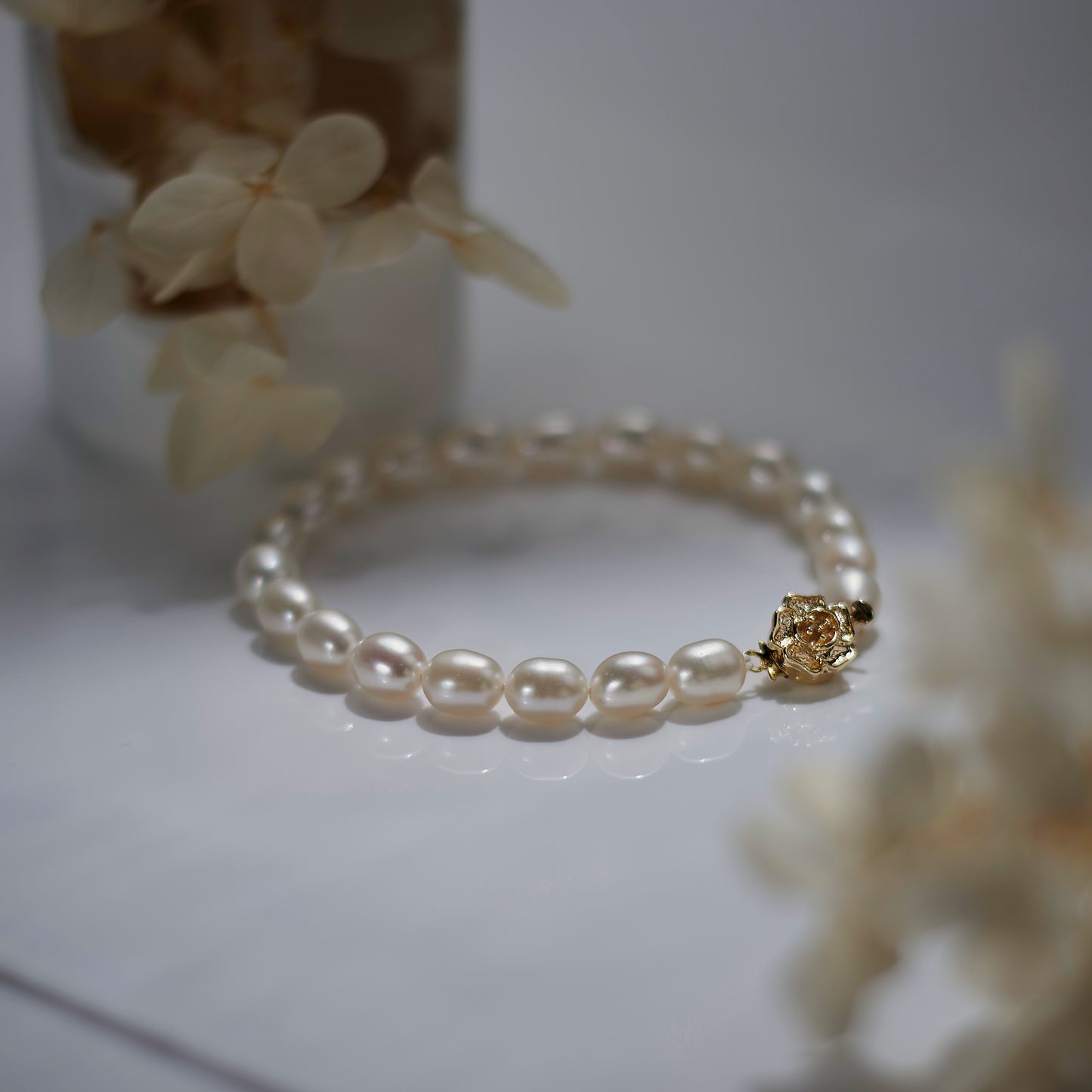 S31015 - Kisspearl Jewelry 6-7mm Flower Rice Pearl Bracelet
